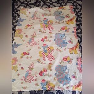 🕊VINTAGE BABY BLANKET (damaged)🕊